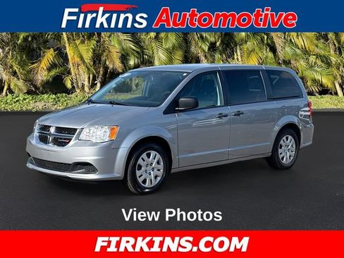 Used 2020 Dodge Grand Caravan SE FWD image 1