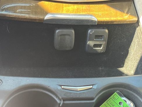 Used 2020 Cadillac Escalade ESV Luxury image 33