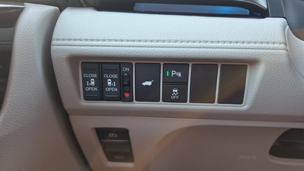 New 2026 Honda Odyssey Touring image 32