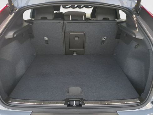 Used 2023 Volvo C40 Recharge Core image 21