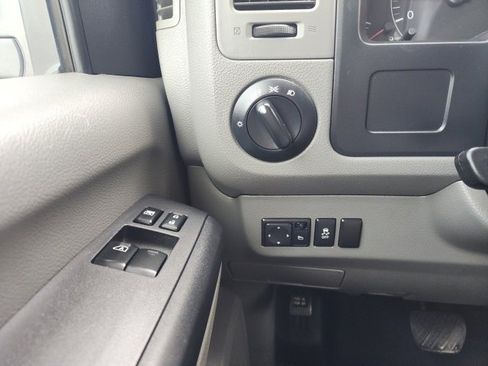 Used 2020 Nissan NV 3500 S image 30