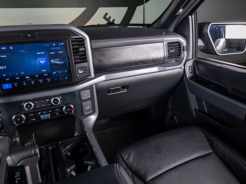 Used 2026 Ford F150 XLT w/ XLT Black Appearance Package AWD/4WD image 8
