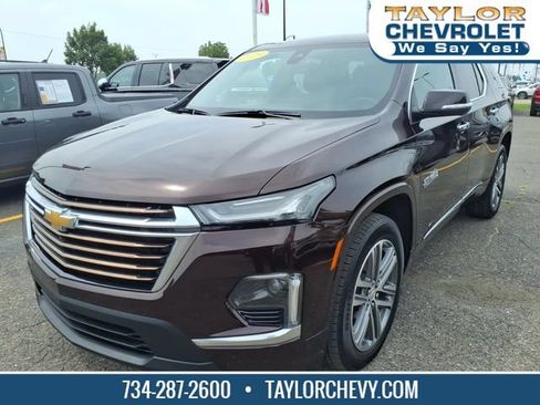 Certified 2023 Chevrolet Traverse High Country w/ LPO, Floor Liner Package FWD image 1