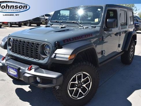 Used 2024 Jeep Wrangler Unlimited Rubicon w/ Convenience Group AWD/4WD image 1