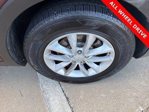 Used 2017 Kia Sorento LX image 30