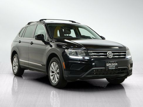 Used 2018 Volkswagen Tiguan SE AWD/4WD image 7
