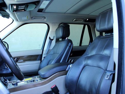 Used 2018 Land Rover Range Rover Supercharged image 10