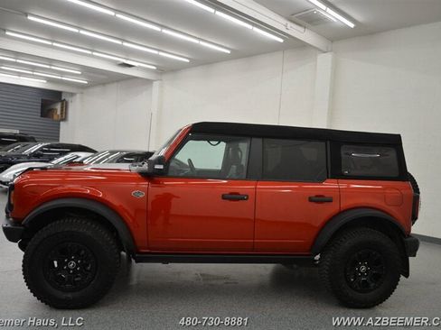 Used 2024 Ford Bronco Wildtrak image 4