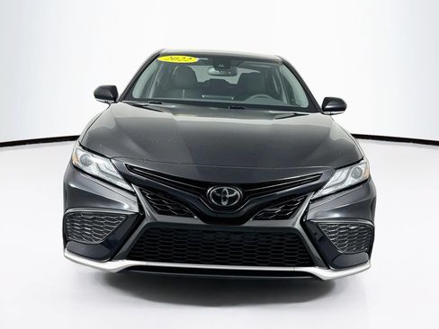 Used 2022 Toyota Camry XSE FWD image 2
