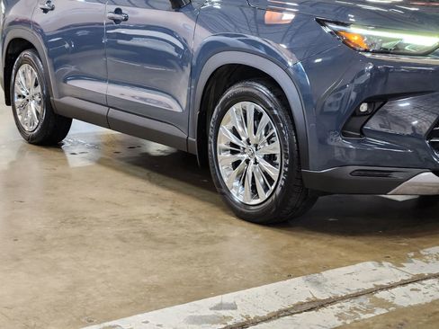 Used 2024 Toyota Grand Highlander Platinum image 16