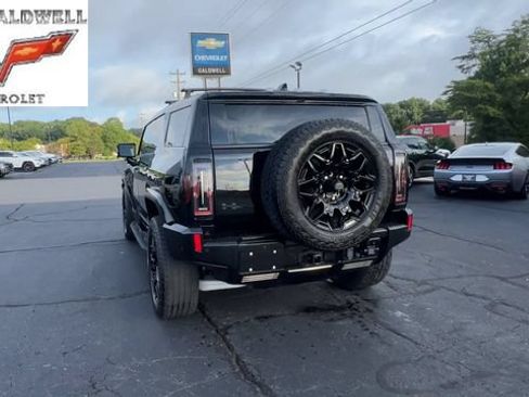 Used 2025 GMC Hummer EV 3X w/ LPO, Cargo Utility Package AWD/4WD image 7