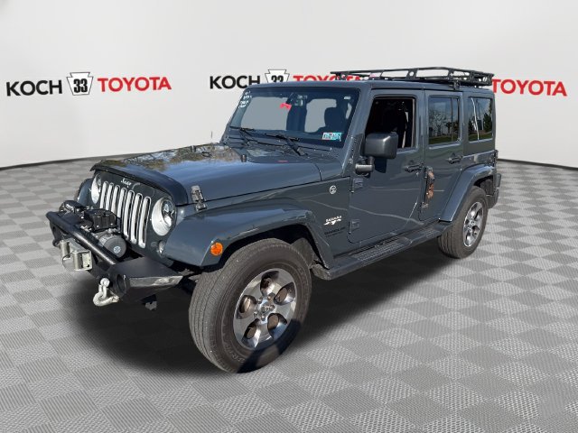 Used 2016 Jeep Wrangler Unlimited Sahara w/ Connectivity Group AWD/4WD image 3