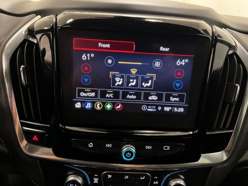 Used 2023 Chevrolet Traverse LT FWD image 43