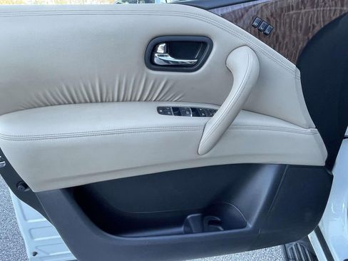 Used 2019 Nissan Armada SL w/ Premium Package image 18