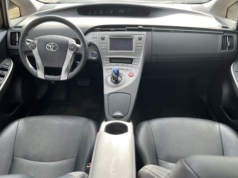 Used 2015 Toyota Prius Persona Series image 4