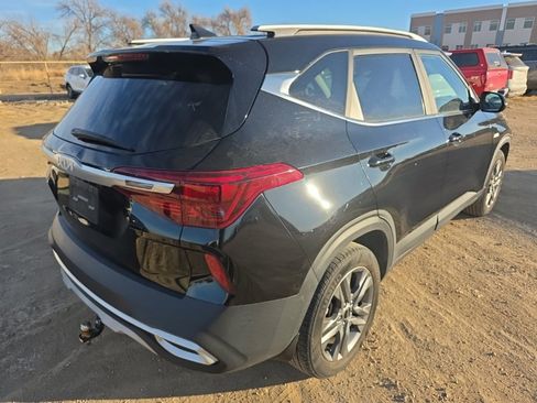 Certified 2023 Kia Seltos S w/ Navigation Package image 5