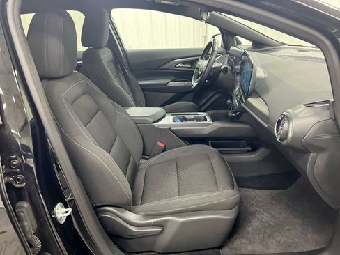 Used 2025 Chevrolet Equinox EV LT w/ Comfort Package AWD/4WD image 22