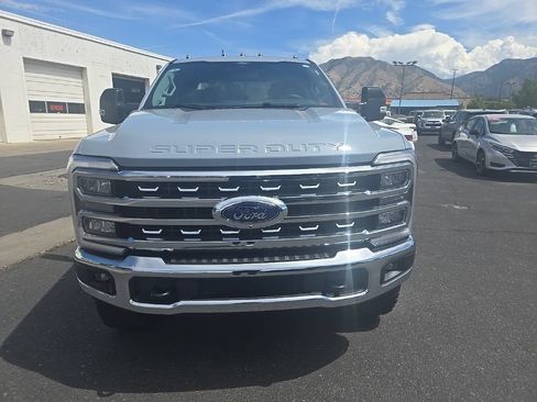 Used 2025 Ford F350 Lariat w/ Tremor Off-Road Package AWD/4WD image 2