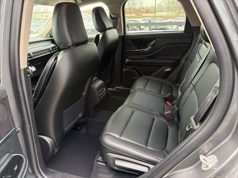 New 2026 Lincoln Corsair Premiere image 7