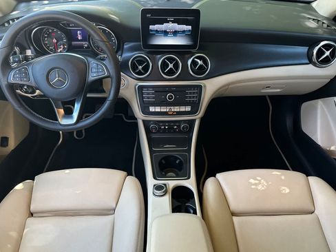 Used 2019 Mercedes-Benz GLA 250 image 12