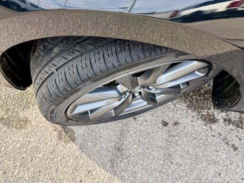 Used 2019 MAZDA MAZDA3 Hatchback image 23