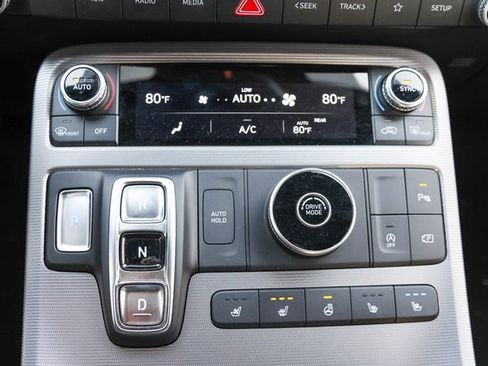 Used 2023 Hyundai Palisade Calligraphy w/ Winter Package image 27