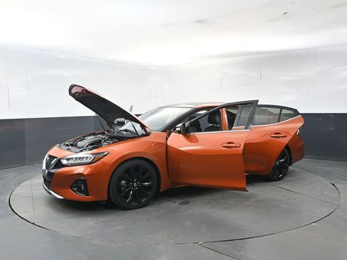 Used 2020 Nissan Maxima SR w/ Sport Mat Group image 28