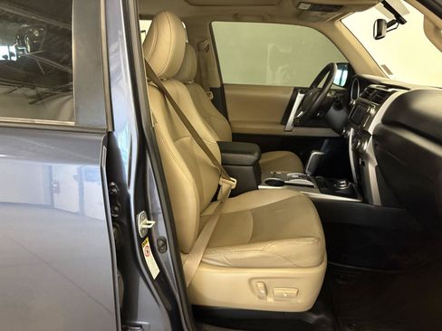 Used 2013 Toyota 4Runner Limited AWD/4WD image 43