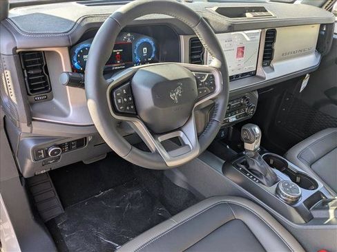 New 2025 Ford Bronco Outer Banks image 3