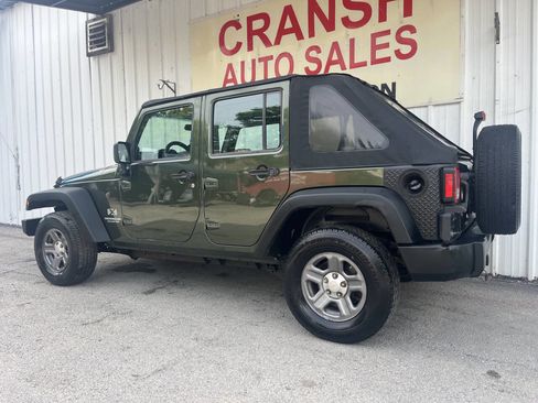Used 2009 Jeep Wrangler Unlimited X image 8