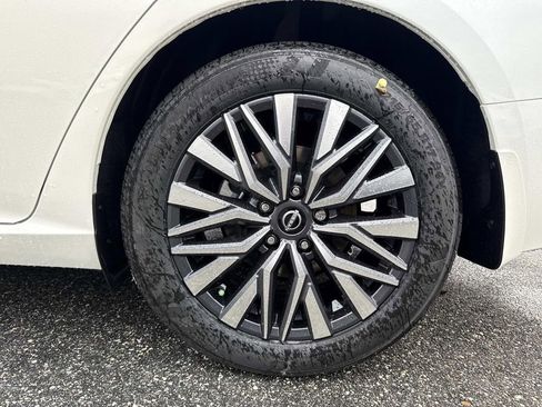 New 2026 Nissan Altima 2.5 SV FWD image 11