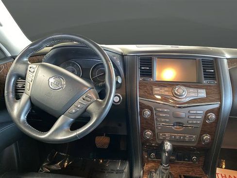 Used 2017 Nissan Armada Platinum image 5