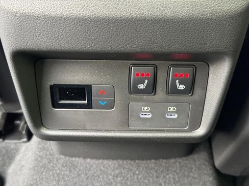 New 2026 Nissan Rogue Platinum AWD/4WD image 13