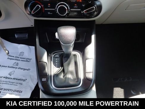 Certified 2025 Kia Soul LX w/ LX Technology Package FWD image 13