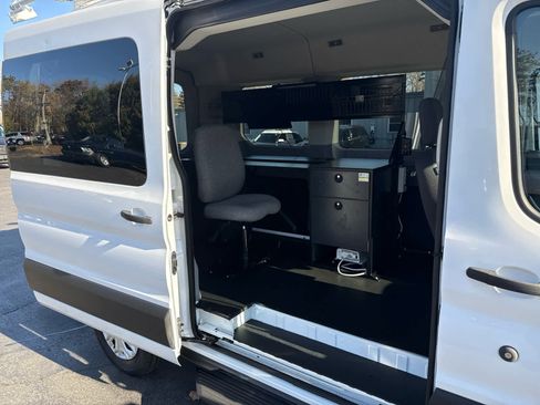 Used 2019 Ford Transit 150 XLT image 13