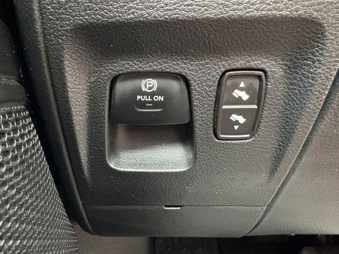Used 2025 RAM 1500 Big Horn AWD/4WD image 23