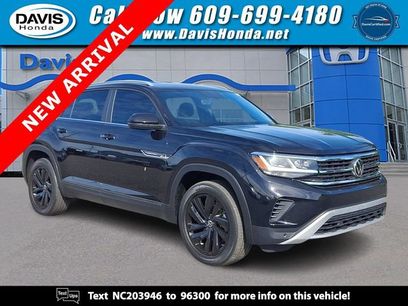 Used 2022 Volkswagen Atlas Cross Sport SE w/ Black Wheel Package