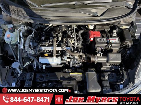 Used 2025 Nissan Versa SV image 28