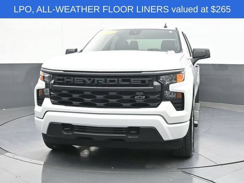 Used 2025 Chevrolet Silverado 1500 Custom AWD/4WD image 2