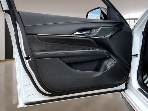 Certified 2023 Cadillac CT4 V Blackwing w/ Technology Package RWD image 18