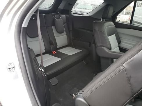 Used 2023 Ford Explorer XLT w/ Equipment Group 202A image 20