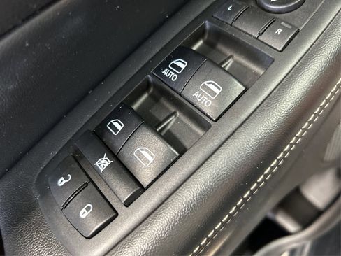 Used 2017 Jeep Grand Cherokee Limited AWD/4WD image 30