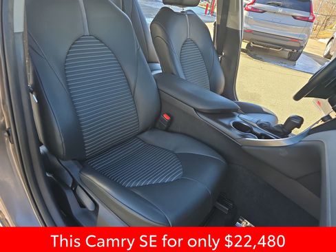 Used 2024 Toyota Camry SE image 16