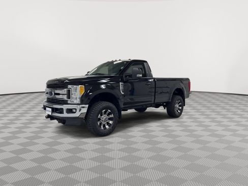 Used 2017 Ford F250 XLT w/ XLT Value Package AWD/4WD image 4