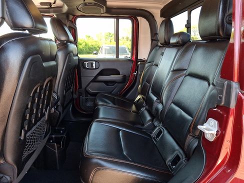 Used 2021 Jeep Gladiator Mojave AWD/4WD image 10