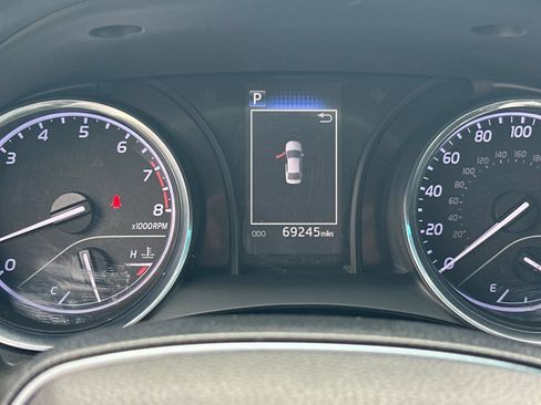 Used 2019 Toyota Camry LE FWD image 26