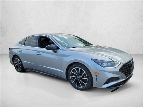 Used 2020 Hyundai Sonata SEL Plus w/ Tech Package FWD image 4
