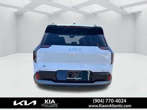 New 2026 Kia EV9 GT-Line image 8