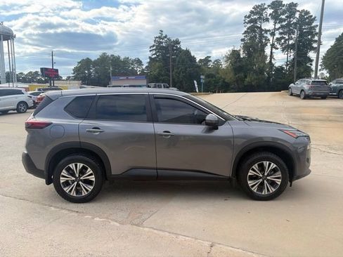 Used 2023 Nissan Rogue SV AWD/4WD image 4