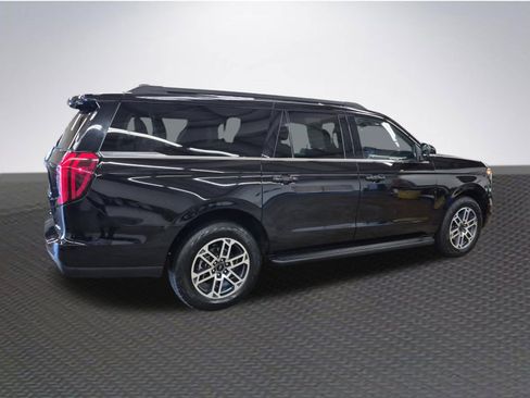 Used 2025 Ford Expedition Max Active AWD/4WD image 4